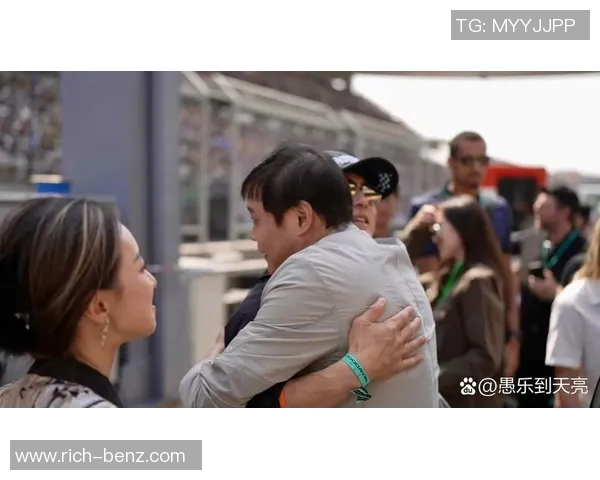姚明与潘晓婷的传奇之路：从篮球到台球的跨界合作与友谊探讨