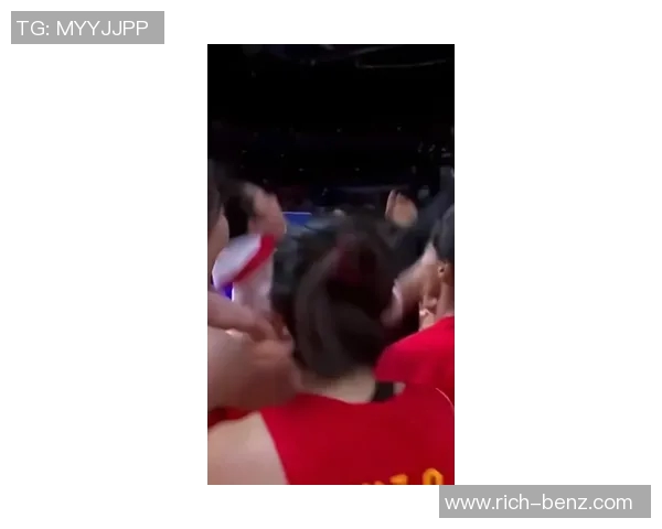 姚明与女主播深度对话探讨篮球与人生的精彩瞬间