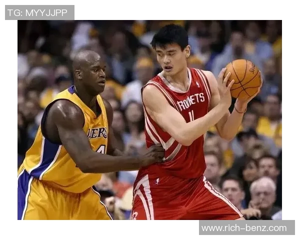 敏捷的姚明如何在篮球场上展现超凡的速度与灵活性 敏捷的姚明如何在篮球场上展现超凡的速度与灵活性