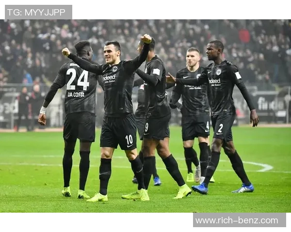 狼堡客场逆袭！柏林赫塔主场未能守住胜利